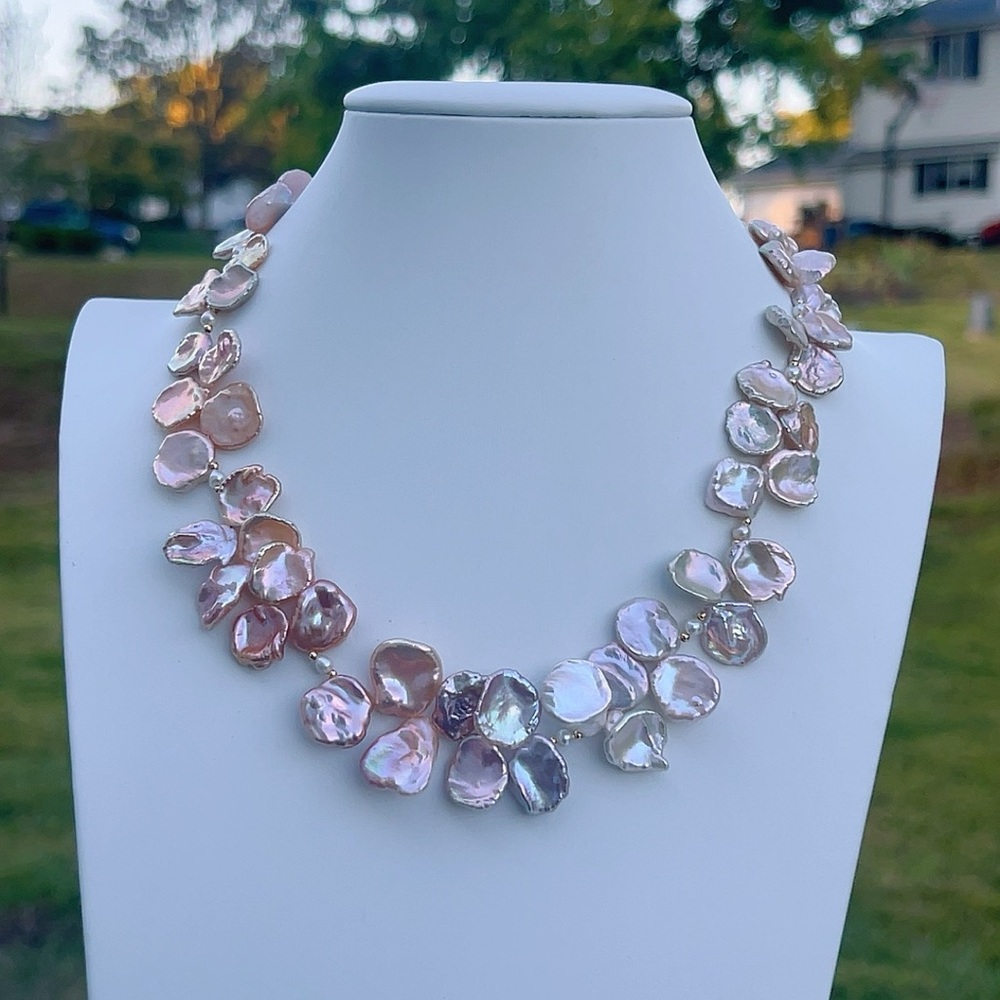 RL006 Handmade Freshwater Flower Petal Baroque Pearl Necklace - Picture 8 of 9
